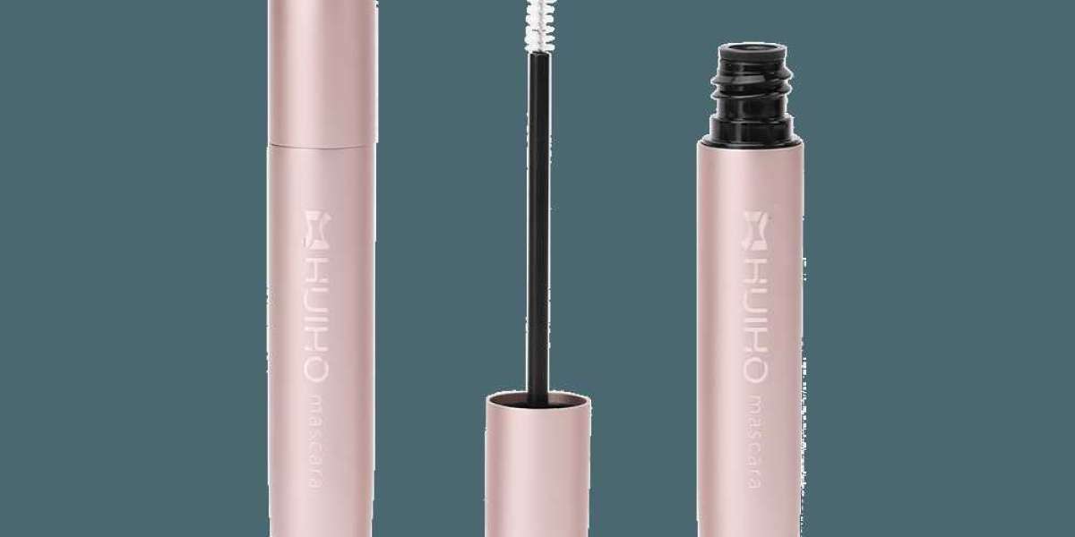 Mascara wand gentlyover the upper lashes