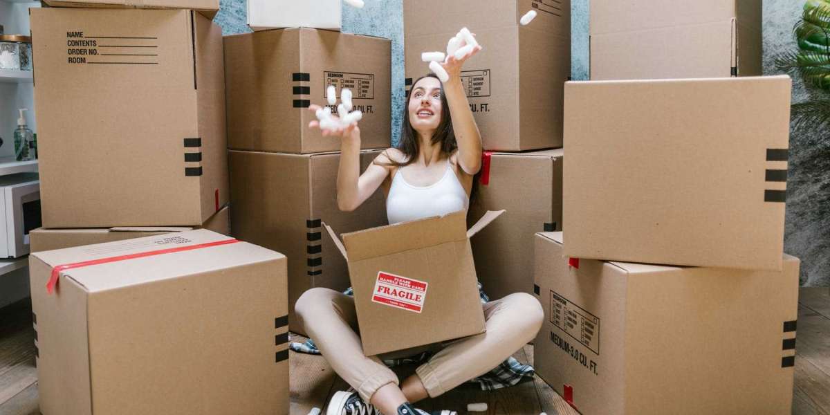 How to Choose a Good Moving Company While Relocating?